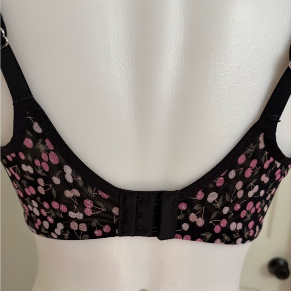 No Boundaries Black and Pink Cherry Print Bra - Picture 5 of 12